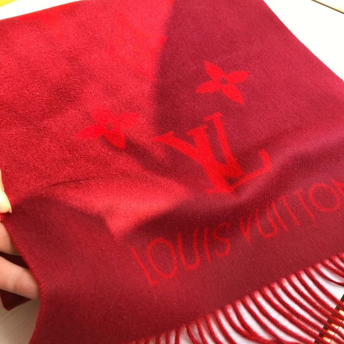 Louis Vuitton Scarf LV00043